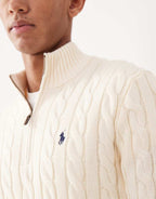 Suéter Polo Ralph Driver Icon Knit com meio zíper em algodão na cor creme.